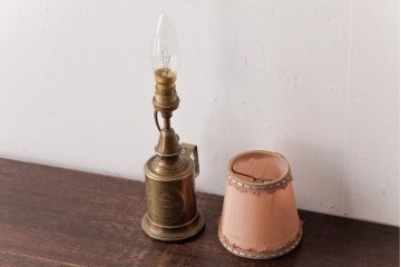 アンティーク雑貨　フランスアンティーク　真鍮　L'Hirondelle(リロンデル)製　ピジョンランプ型のテーブルランプ(デスクランプ、卓上照明)