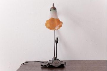 アンティーク雑貨　マツヤマ工芸　ブロンズ　上品な雰囲気のリリーランプ(スタンドライト、テーブルランプ、卓上照明)