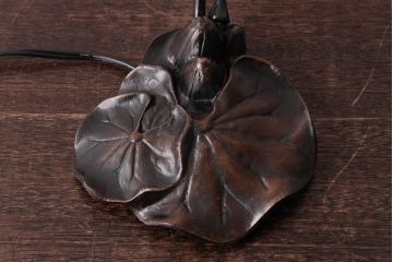 アンティーク雑貨　マツヤマ工芸　ブロンズ　上品な雰囲気のリリーランプ(スタンドライト、テーブルランプ、卓上照明)