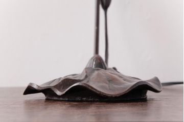 アンティーク雑貨　マツヤマ工芸　ブロンズ　上品な雰囲気のリリーランプ(スタンドライト、テーブルランプ、卓上照明)