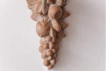 フランスアンティーク　木彫りの装飾が目を引くウォールブラケット(壁掛け照明)