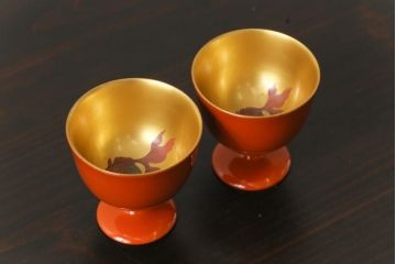 アンティーク雑貨　和製アンティーク　大正昭和初期　金魚の図　木製蒔絵盃(漆器、杯、和食器)2客セット