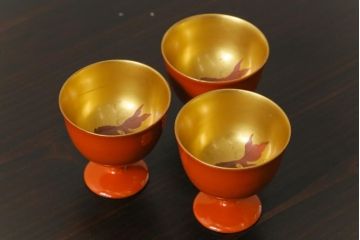 和製アンティーク　大正昭和初期　金魚の図　木製蒔絵盃(漆器、杯、和食器)3客セット