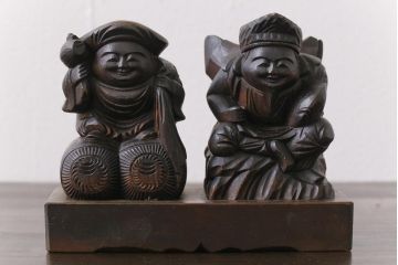 アンティーク雑貨　和製アンティーク　大黒天・恵比寿天　柔らかな表情が縁起の良い木彫りの置物