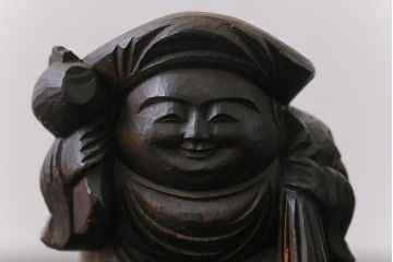 アンティーク雑貨　和製アンティーク　大黒天・恵比寿天　柔らかな表情が縁起の良い木彫りの置物