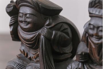 アンティーク雑貨　和製アンティーク　大黒天・恵比寿天　柔らかな表情が縁起の良い木彫りの置物