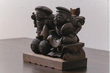 アンティーク雑貨　大正昭和初期　房州千倉　後藤義孝作　ふくよかな恵比寿天・大黒天の木彫り置物(民芸品)