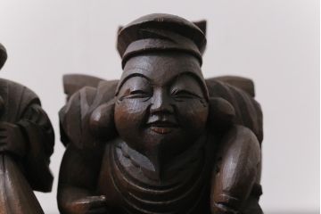 アンティーク雑貨　大正昭和初期　房州千倉　後藤義孝作　ふくよかな恵比寿天・大黒天の木彫り置物(民芸品)
