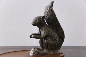 アンティーク雑貨　ビンテージ　ディスプレイにもおすすめのリスのナッツクラッカー(くるみ割り、キッチン雑貨、ディスプレイ)