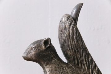 アンティーク雑貨　ビンテージ　ディスプレイにもおすすめのリスのナッツクラッカー(くるみ割り、キッチン雑貨、ディスプレイ)