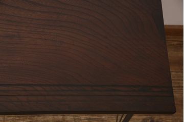 古材リメイク　ケヤキ材一枚板　ダイナミックな杢目を堪能できる鉄脚テーブル(作業台、カフェテーブル)