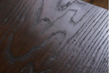 リメイク家具　栗材一枚板　古材の持つ味わいが魅力の鉄脚テーブル(カフェテーブル、作業台)