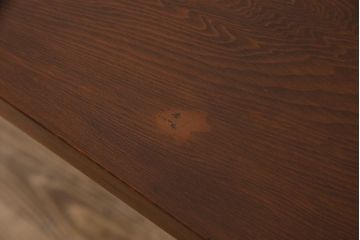 リメイク家具　古材一枚板　木目の流れが趣きのある鉄脚テーブル(サイドテーブル、コンソールテーブル)
