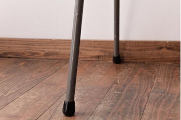 ヴィンテージ家具　イギリスビンテージ　インダストリアルな空間作りに活躍するスクールチェア(ワークチェア、板座チェア、椅子)(1)