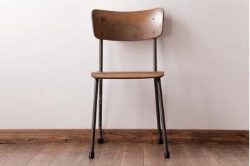 ヴィンテージ家具　イギリスビンテージ　インダストリアルな空間作りに活躍するスクールチェア(ワークチェア、板座チェア、椅子)(2)