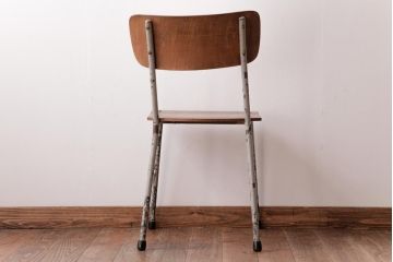 ヴィンテージ家具　イギリスビンテージ　インダストリアルな空間作りに活躍するスクールチェア(ワークチェア、板座チェア、椅子)(3)
