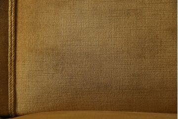 レトロ家具　北欧ビンテージ　デンマーク製　ローズウッド　レトロな雰囲気漂う品のある3人掛けソファ