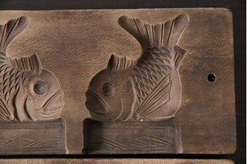 アンティーク雑貨　昭和レトロ　和菓子屋さんで使われていた木製の古い菓子型(鯱/しゃちほこ、「吽/うん」)