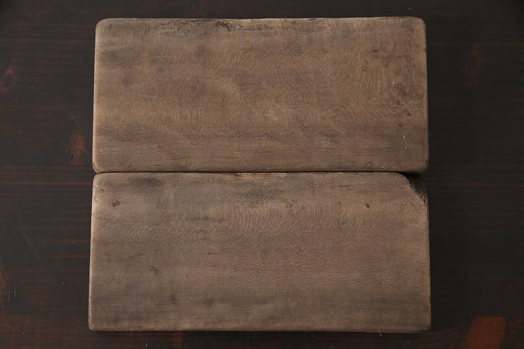 アンティーク雑貨　昭和レトロ　和菓子屋さんで使われていた木製の古い菓子型(鯱/しゃちほこ、「吽/うん」)