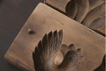 アンティーク雑貨　昭和初期(戦前)　猫・キツネ・ニワトリ　動物モチーフのアンティーク木製菓子型(木型)2種セット