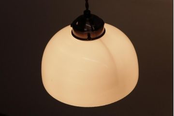 昭和レトロ　和みの空間にぴったりなドーム型シェードのペンダントライト(天井照明、吊り下げ照明)