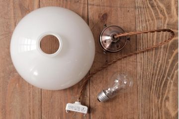 昭和レトロ　和みの空間にぴったりなドーム型シェードのペンダントライト(天井照明、吊り下げ照明)