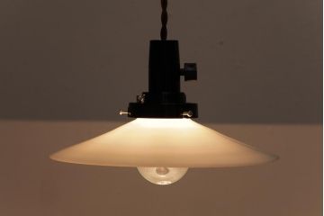 昭和？のライト照明 照明 ペンダントライト 後藤照明 鉄鉢硝子セード LED対応 大正