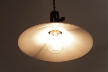 昭和初期(戦前)　昔懐かしいレトロな平笠シェード(天井照明、吊り下げ照明、ペンダントライト)