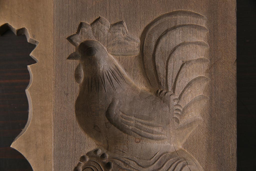 アンティーク雑貨　古民具　昭和初期(戦前)　鶏・諌鼓鶏(かんこどり)　味のある木製の菓子型2点セット