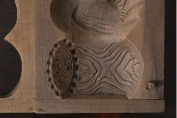 アンティーク雑貨　古民具　昭和初期(戦前)　鶏・諌鼓鶏(かんこどり)　味のある木製の菓子型2点セット