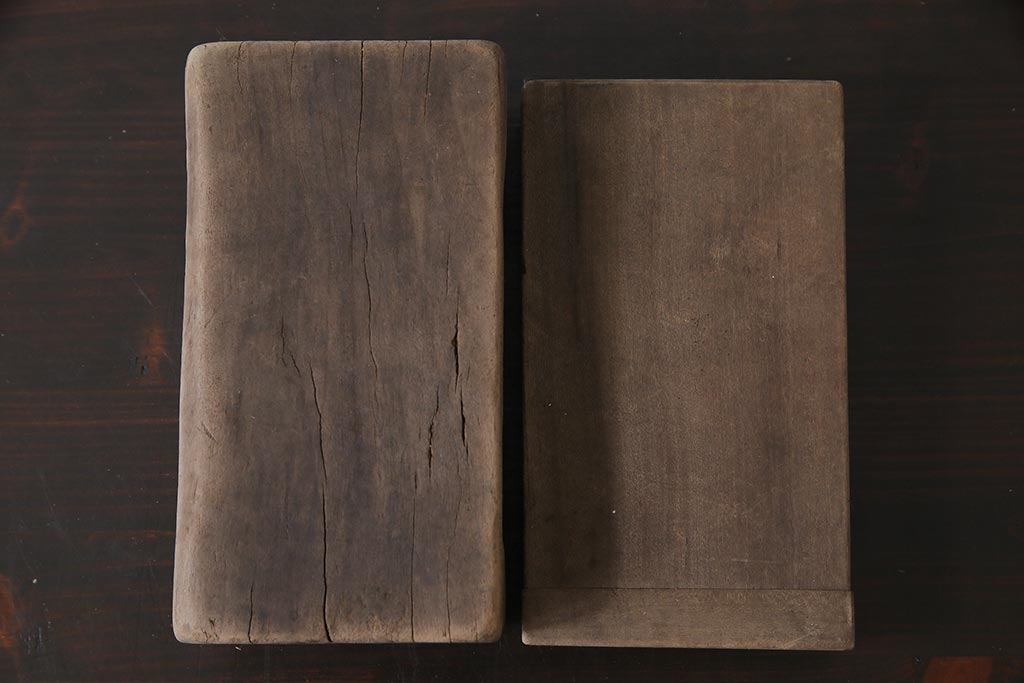 アンティーク雑貨　古民具　昭和初期(戦前)　鶏・諌鼓鶏(かんこどり)　味のある木製の菓子型2点セット