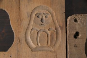 アンティーク雑貨　古民具　昭和初期(戦前)　達磨(だるま)　味のある木製の菓子型2点セット