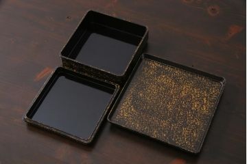 アンティーク雑貨　和製アンティーク　大正昭和初期　梅の図　盆付き木製角菓子器(漆器、手箱)