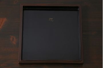 アンティーク雑貨　昭和初期(戦前)　鶴と松の図　シックな和の味わいが楽しめる木製菓子器(漆器、手箱)