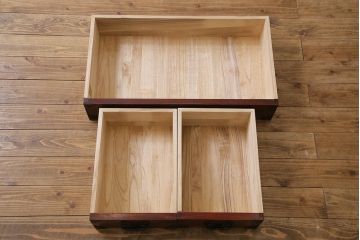 中古美品　岩谷堂箪笥　牡丹の意匠金具が目を引く和モダンのサイドボード(定価約57万円)