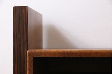 ビンテージ家具　イギリスヴィンテージ　ローズウッド・オーク材　激レア!ユニークなデザインが目を引く本棚(本箱、収納棚、飾り棚)