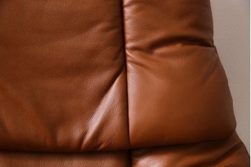 中古　EKORNES(エコーネス)　本革　オットマン付き　ストレスレス レノ クラシック(M)(アームチェア、リクライニングチェア、椅子)(定価約37万9千円)