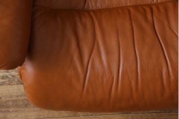 中古　EKORNES(エコーネス)　本革　オットマン付き　ストレスレス レノ クラシック(M)(アームチェア、リクライニングチェア、椅子)(定価約37万9千円)