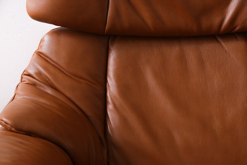 中古　EKORNES(エコーネス)　本革　オットマン付き　ストレスレス レノ クラシック(M)(アームチェア、リクライニングチェア、椅子)(定価約37万9千円)
