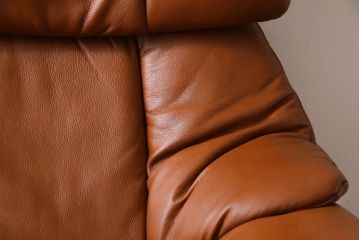 中古　EKORNES(エコーネス)　本革　オットマン付き　ストレスレス レノ クラシック(M)(アームチェア、リクライニングチェア、椅子)(定価約37万9千円)