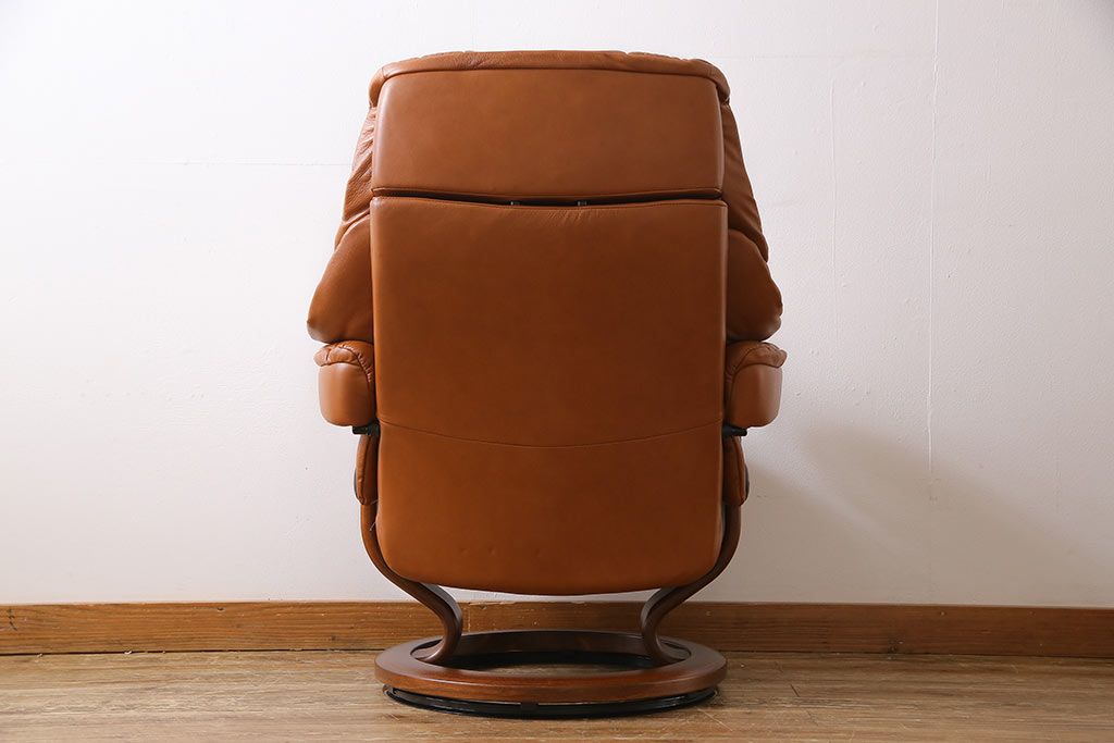 中古　EKORNES(エコーネス)　本革　オットマン付き　ストレスレス レノ クラシック(M)(アームチェア、リクライニングチェア、椅子)(定価約37万9千円)