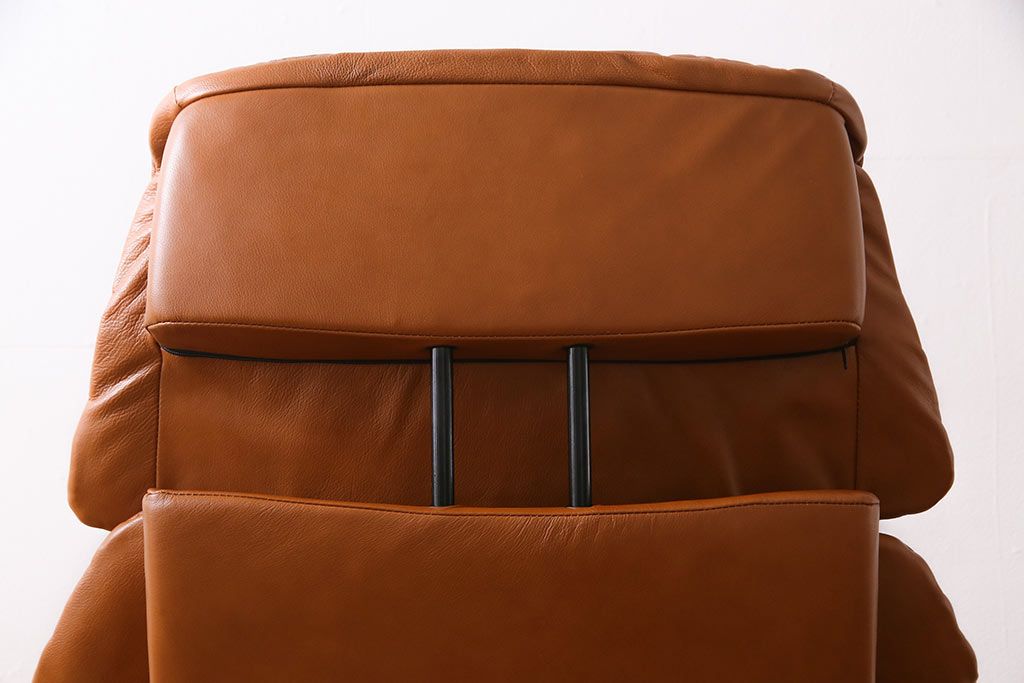 中古　EKORNES(エコーネス)　本革　オットマン付き　ストレスレス レノ クラシック(M)(アームチェア、リクライニングチェア、椅子)(定価約37万9千円)