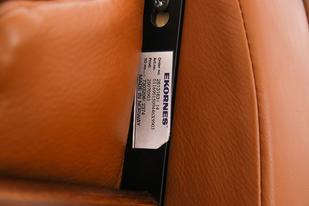 中古　EKORNES(エコーネス)　本革　オットマン付き　ストレスレス レノ クラシック(M)(アームチェア、リクライニングチェア、椅子)(定価約37万9千円)