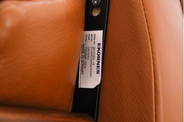 中古　EKORNES(エコーネス)　本革　オットマン付き　ストレスレス レノ クラシック(M)(アームチェア、リクライニングチェア、椅子)(定価約37万9千円)