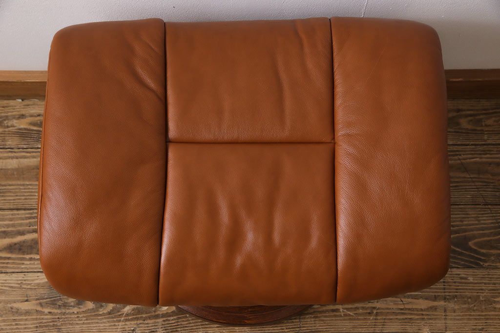 中古　EKORNES(エコーネス)　本革　オットマン付き　ストレスレス レノ クラシック(M)(アームチェア、リクライニングチェア、椅子)(定価約37万9千円)