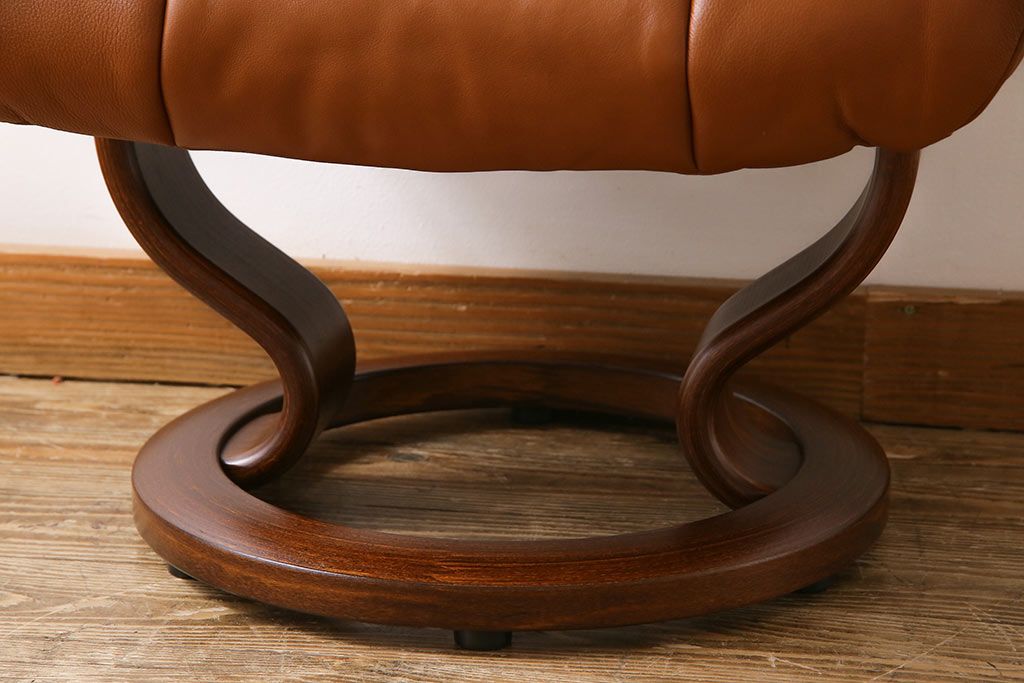 中古　EKORNES(エコーネス)　本革　オットマン付き　ストレスレス レノ クラシック(M)(アームチェア、リクライニングチェア、椅子)(定価約37万9千円)