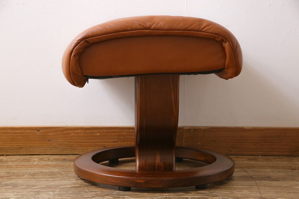 中古　EKORNES(エコーネス)　本革　オットマン付き　ストレスレス レノ クラシック(M)(アームチェア、リクライニングチェア、椅子)(定価約37万9千円)