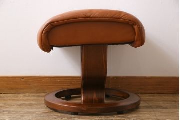 中古　EKORNES(エコーネス)　本革　オットマン付き　ストレスレス レノ クラシック(M)(アームチェア、リクライニングチェア、椅子)(定価約37万9千円)