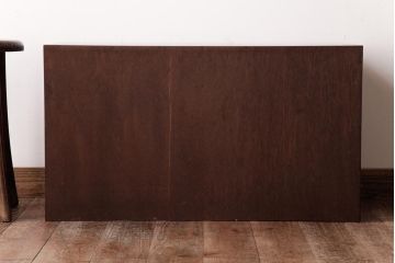 レトロ家具　昭和中期　レトロ　赤みを帯びた木肌が味わい深い引き出し(チェスト、小物収納)