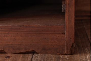 レトロ家具　昭和レトロ　簡素な作りと古い木の質感が味のある収納棚(オープン棚)